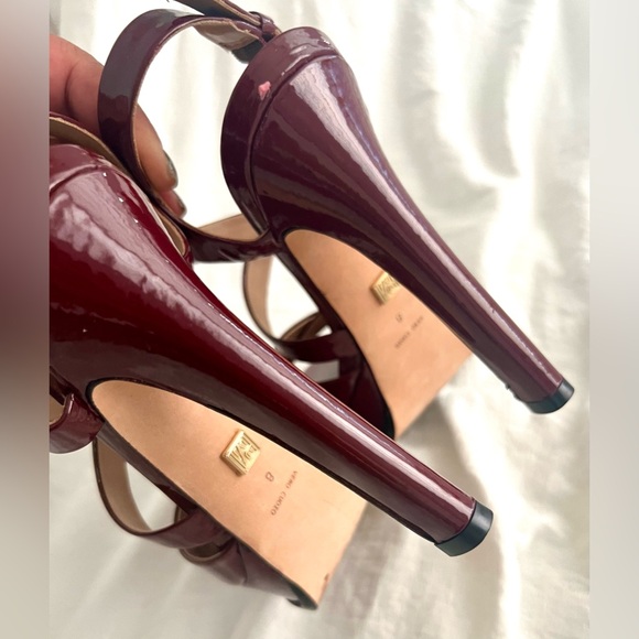 👑✅PRICE FIRM✅ Beautiful Pour La Victoure Patent Heels - Picture 9 of 16